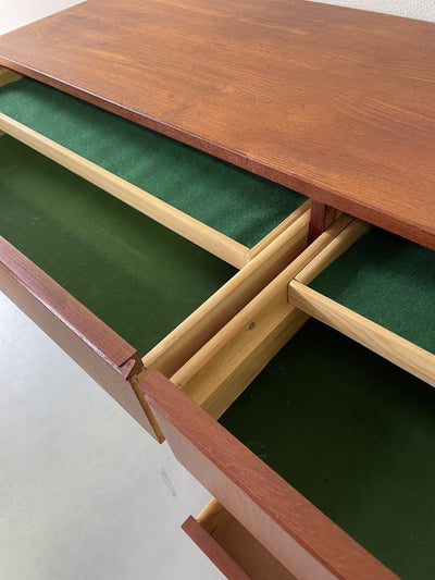 
                  
                    Dubbele ladekast - LOUI.STORE
                  
                