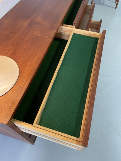 
                  
                    Dubbele ladekast - LOUI.STORE
                  
                