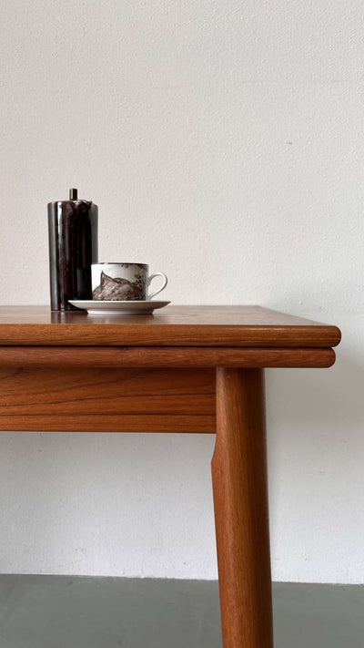 
                  
                    Eettafel teak (uitschuifbaar -230) - LOUI.STORE
                  
                