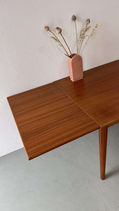 
                  
                    Eettafel teak (uitschuifbaar -230) - LOUI.STORE
                  
                