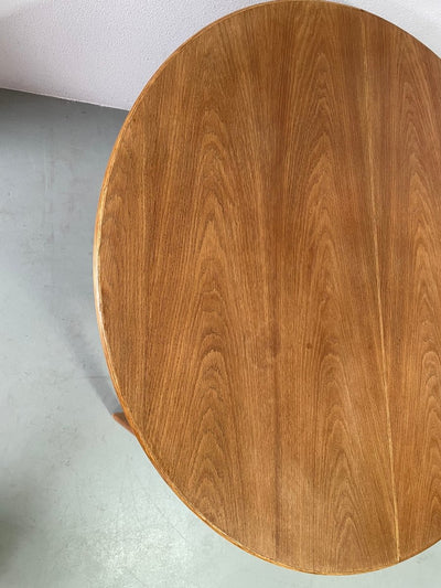 
                  
                    Eettafel uitschuifbaar rond - LOUI.STORE
                  
                