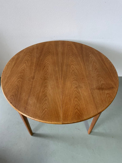 
                  
                    Eettafel uitschuifbaar rond - LOUI.STORE
                  
                