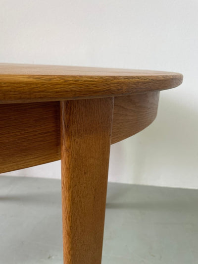 
                  
                    Eettafel uitschuifbaar rond - LOUI.STORE
                  
                