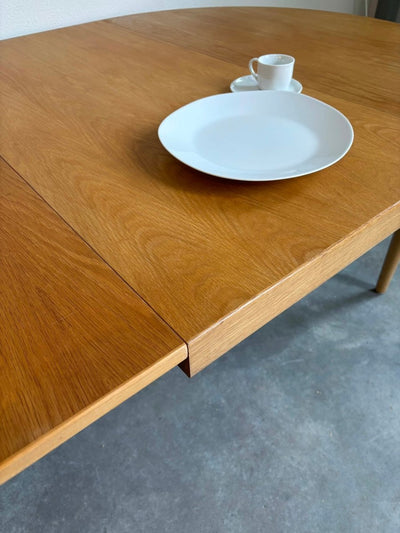 
                  
                    Eettafel uitschuifbaar Villy Schou - LOUI.STORE
                  
                