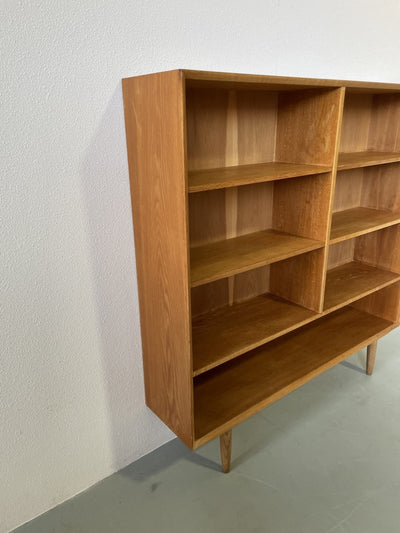 
                  
                    Eiken boekenkast - LOUI.STORE
                  
                