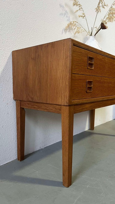 
                  
                    Eiken ladekastje - sideboard - LOUI.STORE
                  
                