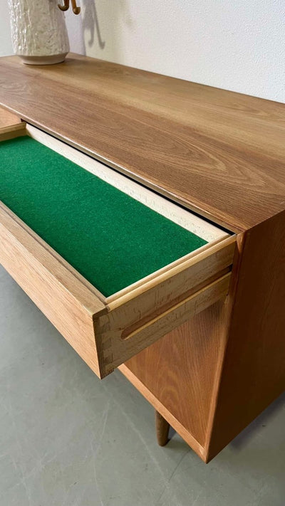 
                  
                    Eiken sideboard Brouer - LOUI.STORE
                  
                