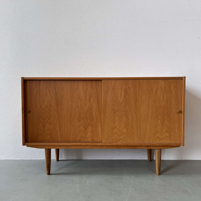 
                  
                    Eiken sideboard - LOUI.STORE
                  
                