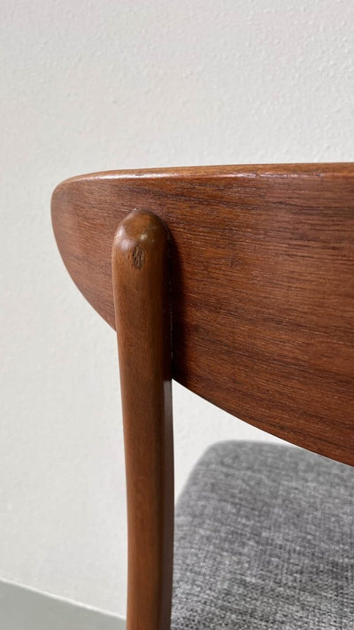 
                  
                    Farstrup stoelen set 4* - LOUI.STORE
                  
                