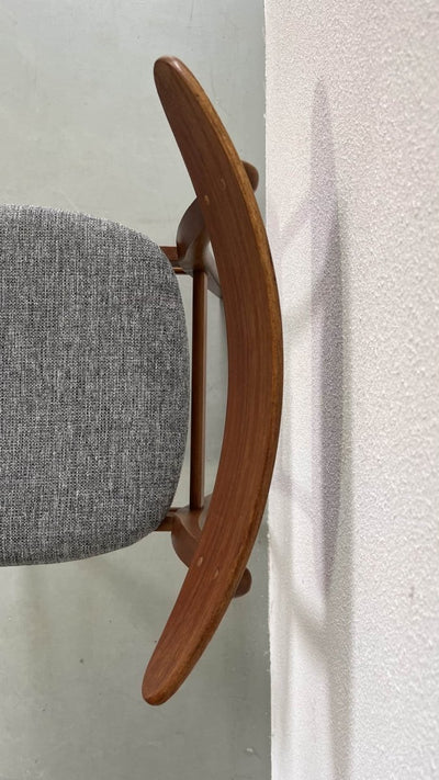 
                  
                    Farstrup stoelen set 4* - LOUI.STORE
                  
                