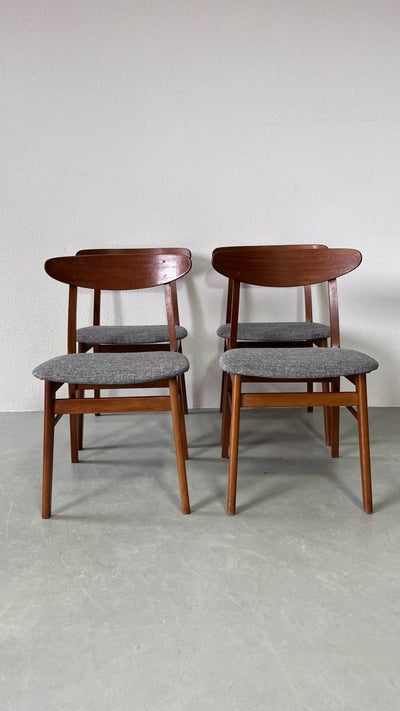 
                  
                    Farstrup stoelen set 4* - LOUI.STORE
                  
                