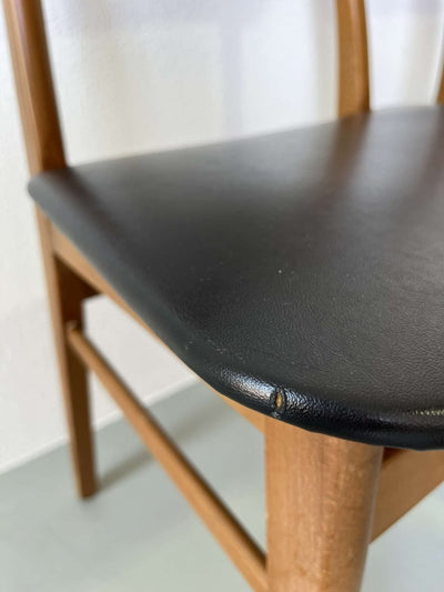 
                  
                    Findahls Møbler stoelen *4 - LOUI.STORE
                  
                