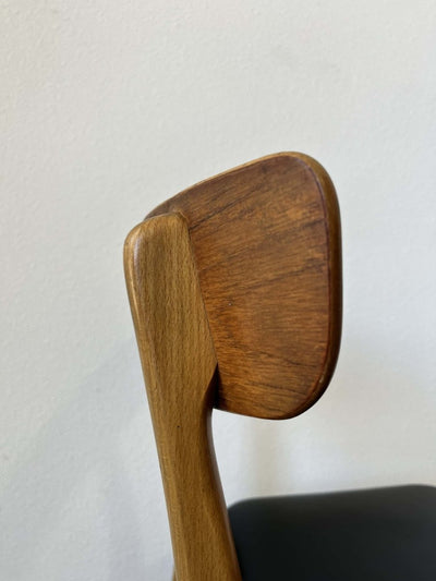 
                  
                    Findahls Møbler stoelen 6 - LOUI.STORE
                  
                