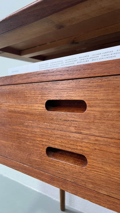 Halkastje teak met lades - LOUI.STORE