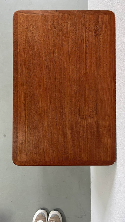 
                  
                    Halkastje teak met lades - LOUI.STORE
                  
                