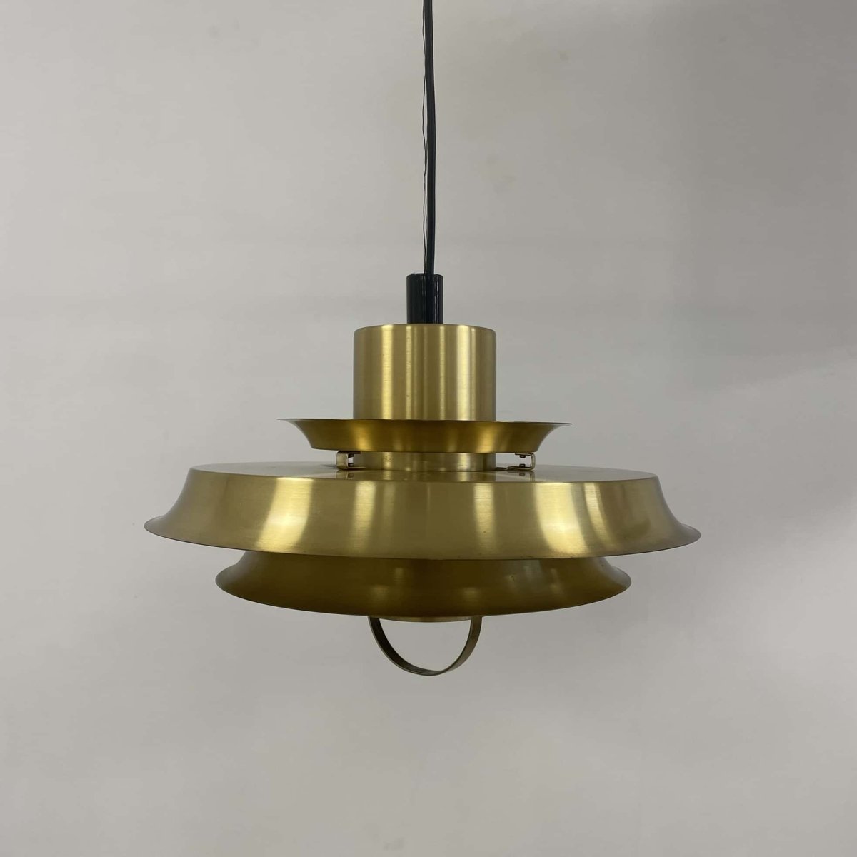 Hanglamp messing met hendel - LOUI.STORE