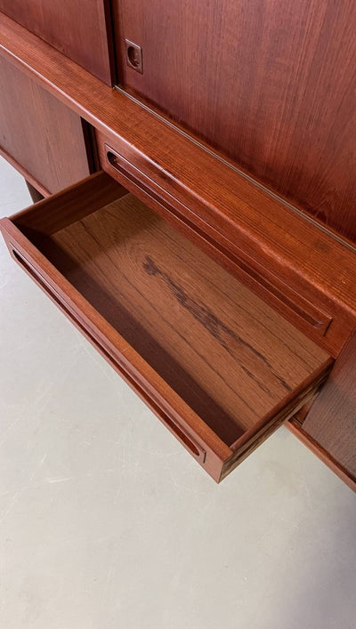 
                  
                    Highboard J. Andersen - LOUI.STORE
                  
                