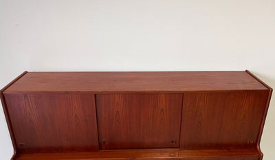 
                  
                    Highboard J. Andersen - LOUI.STORE
                  
                