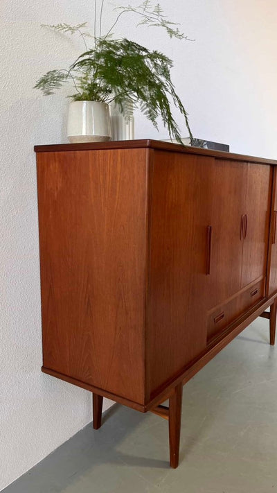 
                  
                    Highboard teak deur+lades - LOUI.STORE
                  
                