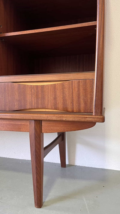 
                  
                    Highboard teak deur+lades - LOUI.STORE
                  
                
