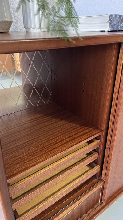 
                  
                    Highboard teak deur+lades - LOUI.STORE
                  
                