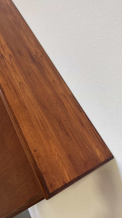 
                  
                    Highboard teak deur+lades - LOUI.STORE
                  
                
