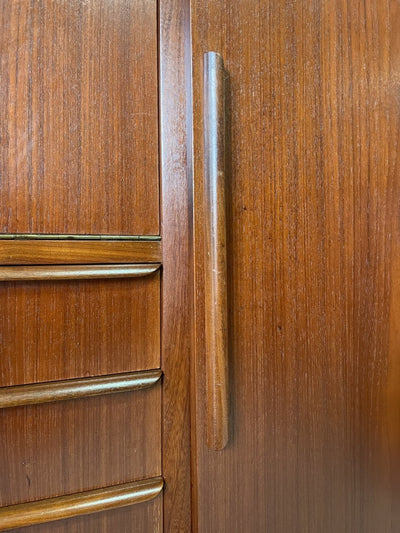 
                  
                    Highboard teak met klep - LOUI.STORE
                  
                