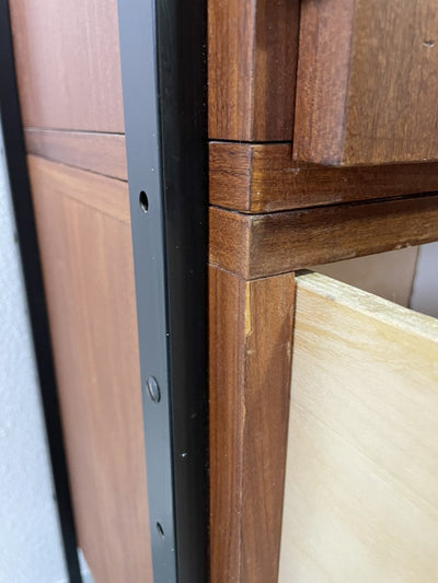 
                  
                    Hoge wandkast - LOUI.STORE
                  
                