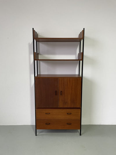 
                  
                    Hoge wandkast - LOUI.STORE
                  
                