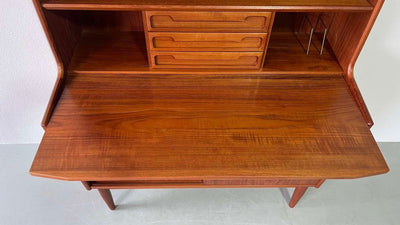 
                  
                    Hoog secretaire teak Brdr Larsens - LOUI.STORE
                  
                