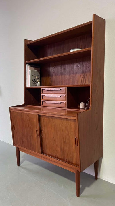 
                  
                    Hoog secretaire teak Brdr Larsens - LOUI.STORE
                  
                