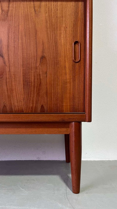 
                  
                    Hoog secretaire teak Brdr Larsens - LOUI.STORE
                  
                