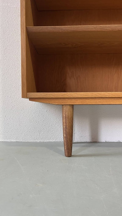 
                  
                    Hundevad boekenkast lp vak - LOUI.STORE
                  
                