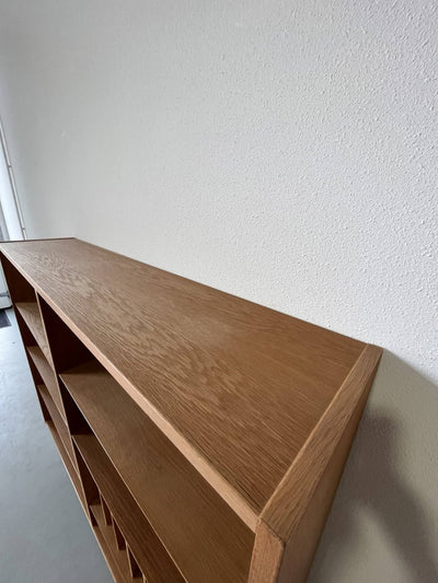
                  
                    Hundevad boekenkast lp vak - LOUI.STORE
                  
                