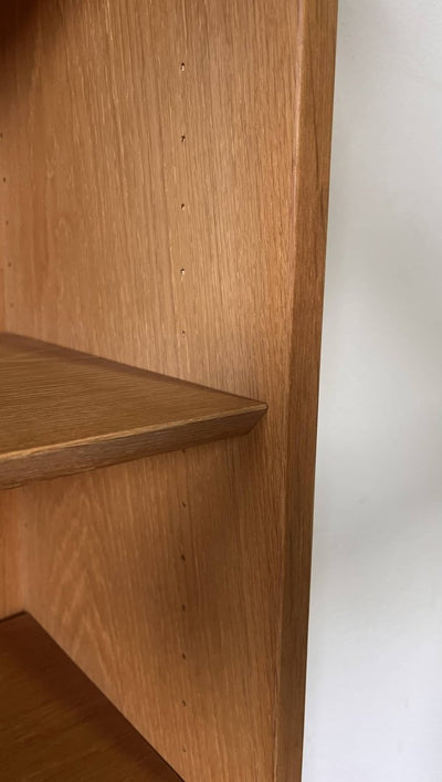 
                  
                    Hundevad boekenkast lp vak - LOUI.STORE
                  
                