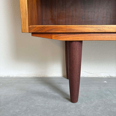 
                  
                    Hundevad boekenkast (M) palissander - LOUI.STORE
                  
                