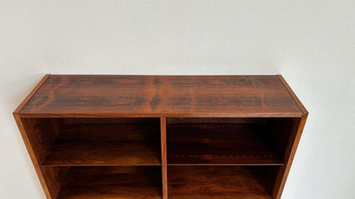 
                  
                    Hundevad boekenkast (M) palissander - LOUI.STORE
                  
                