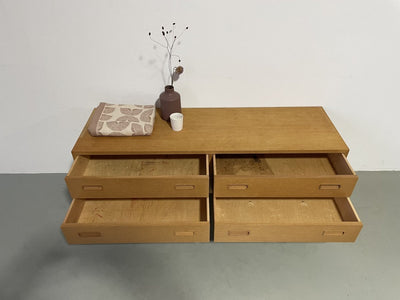 
                  
                    Hundevad dubbele ladekast - LOUI.STORE
                  
                