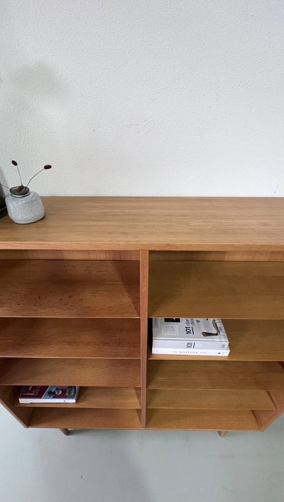 Hundevad eiken boekenkast - LOUI.STORE