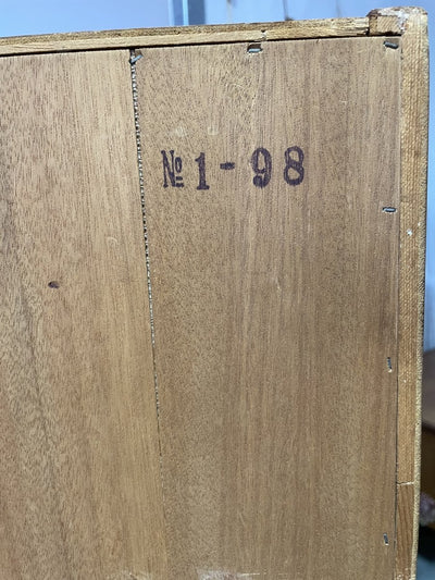 
                  
                    Hundevad eiken boekenkast - LOUI.STORE
                  
                