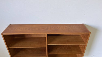 
                  
                    Hundevad kleine boekenkast - LOUI.STORE
                  
                