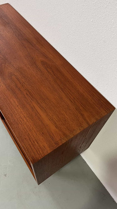 
                  
                    Hundevad schuifdeur - LOUI.STORE
                  
                