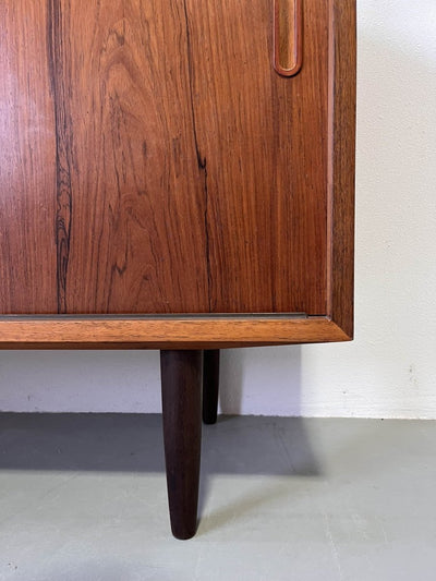 
                  
                    Hundevad sideboard palissander - LOUI.STORE
                  
                