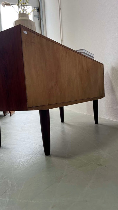 
                  
                    Hundevad sideboard palissander - LOUI.STORE
                  
                