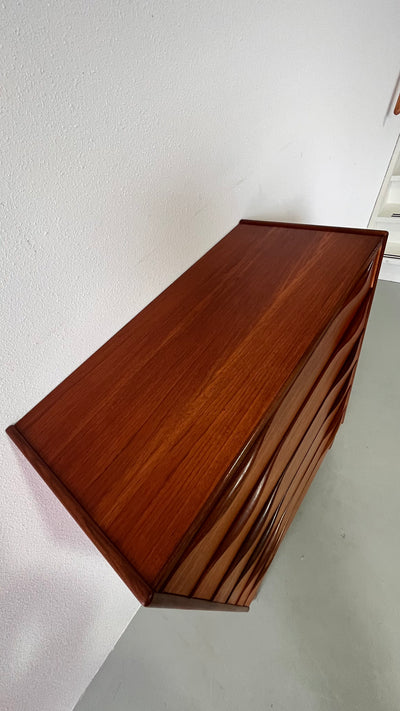 
                  
                    Grote ladekast 6* teak
                  
                