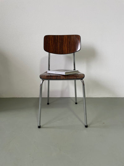 
                  
                    Stoel formica rosewood
                  
                
