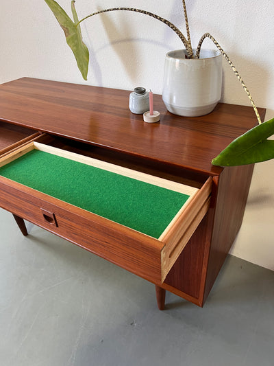 
                  
                    Brouer sideboard teak vintage design Danish Deens 
                  
                