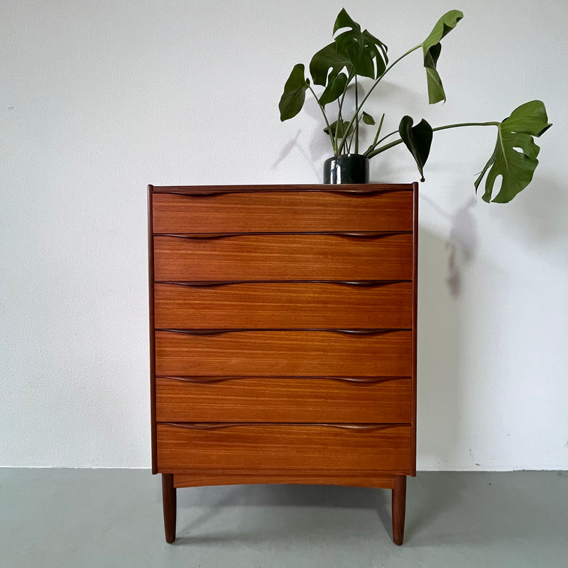 Grote ladekast 6* teak