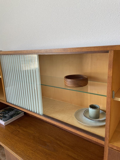 
                  
                    Jaren ‘50 highboard - buffetkast - LOUI.STORE
                  
                