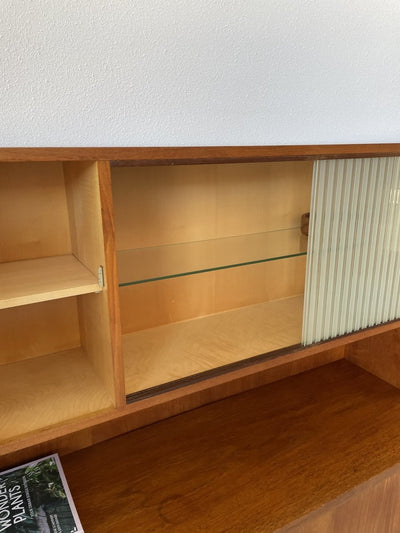
                  
                    Jaren ‘50 highboard - buffetkast - LOUI.STORE
                  
                